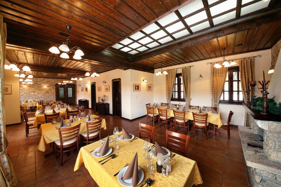 Hotel in Cetinje - Photo 3