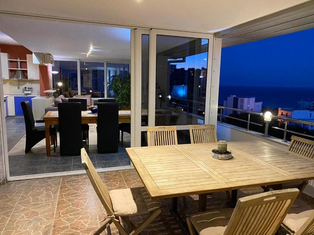 Hotel in Ulcinj - Photo 1