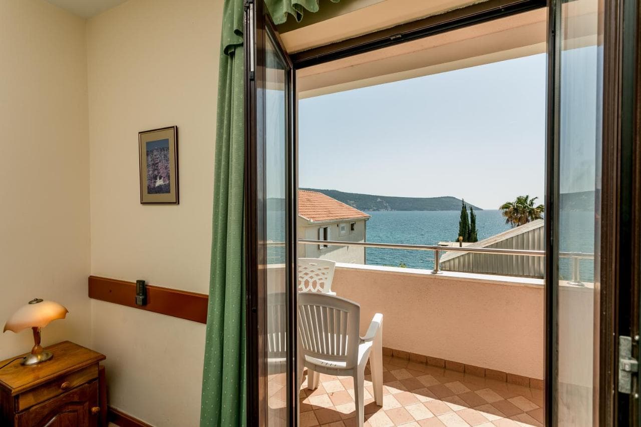 Apartment in Herceg Novi - Photo 1