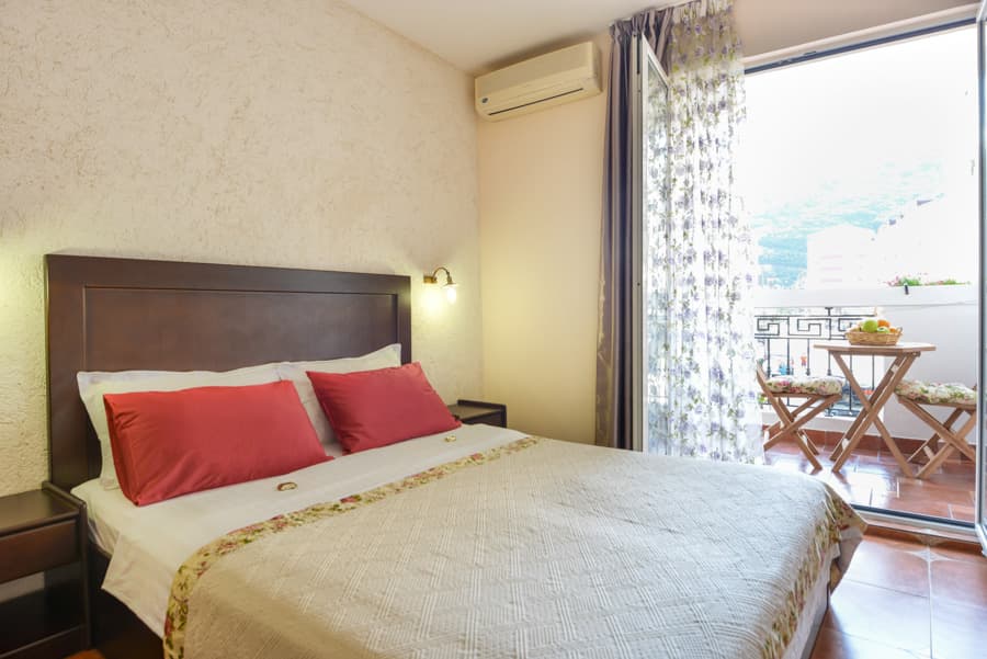 Villa in Budva - Photo 1