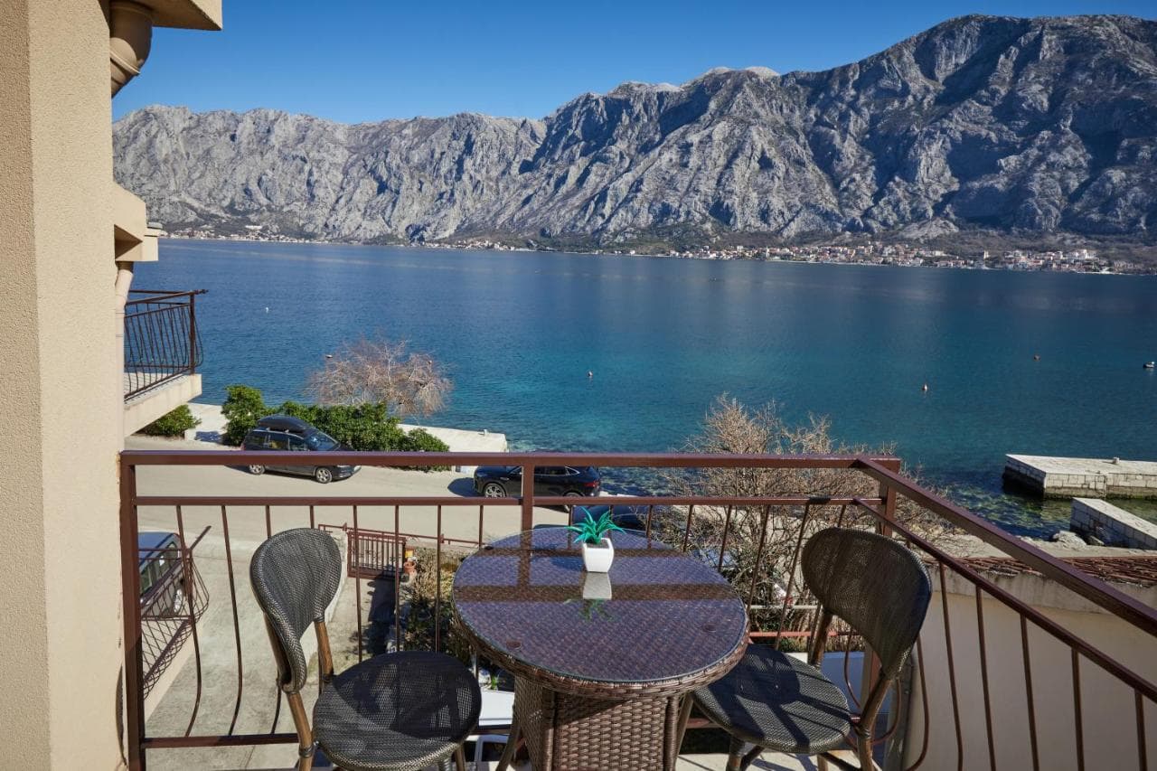 Apartment in Prčanj - Photo 0