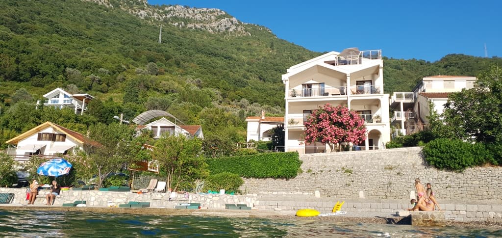 Apartment in Tivat - Photo 4