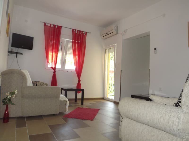 Apartment in Igalo - Photo 4