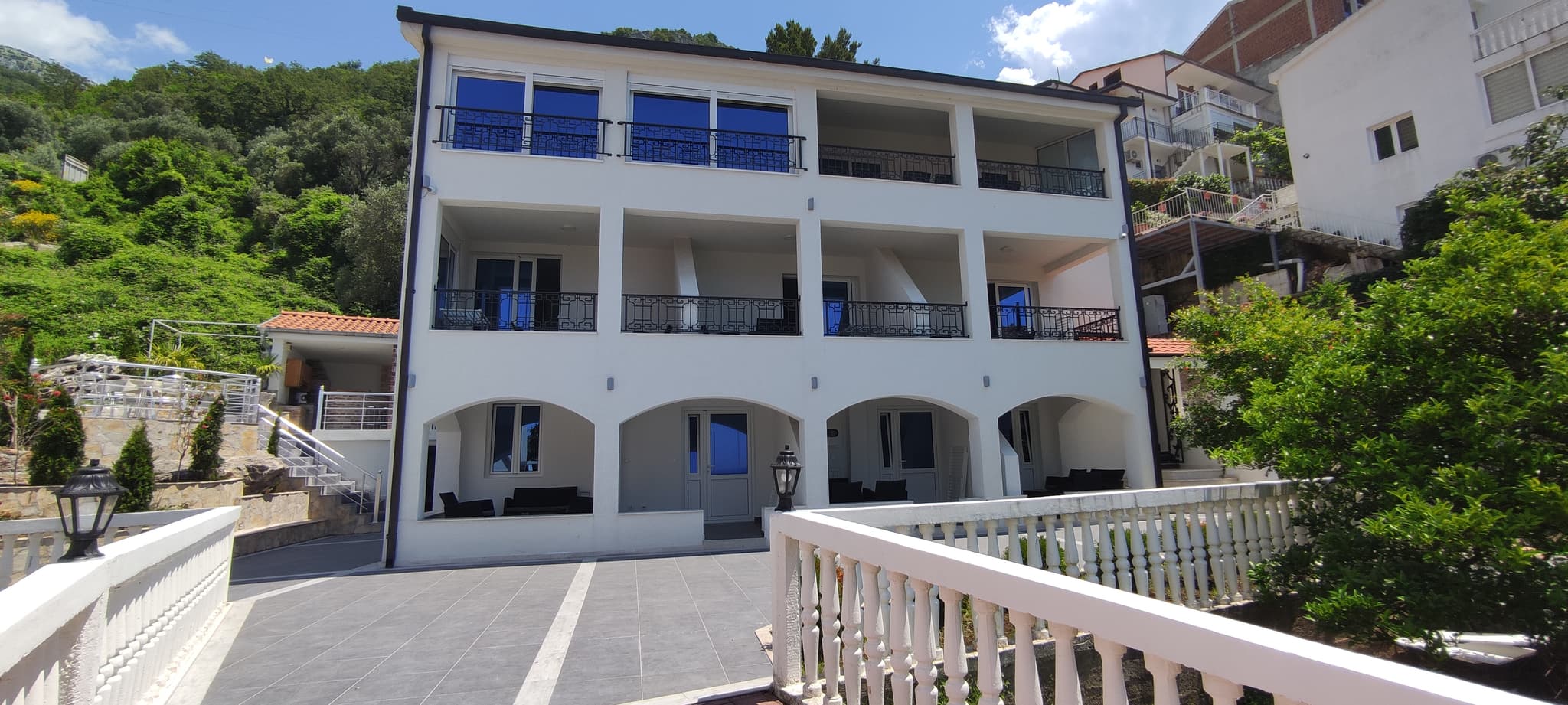 Apartment in Sveti Stefan - Photo 1