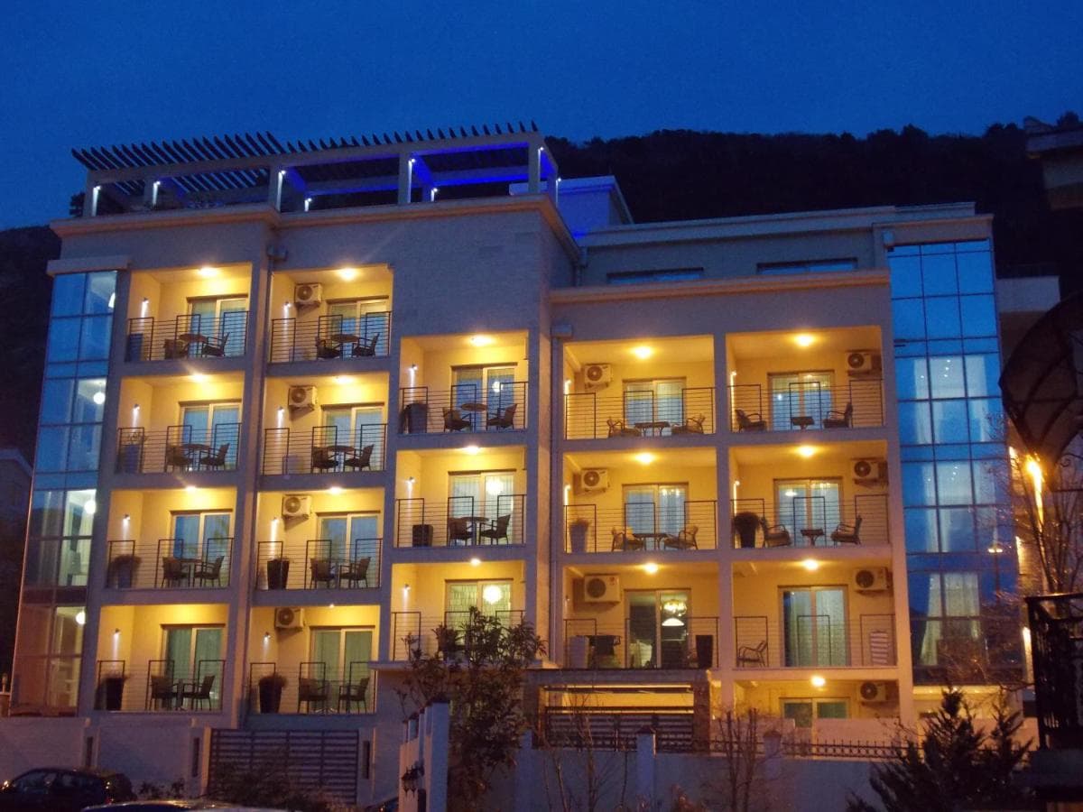 Hotel in Budva - Photo 0