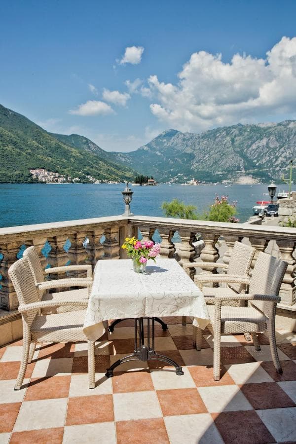 Hotel in Perast - Photo 1