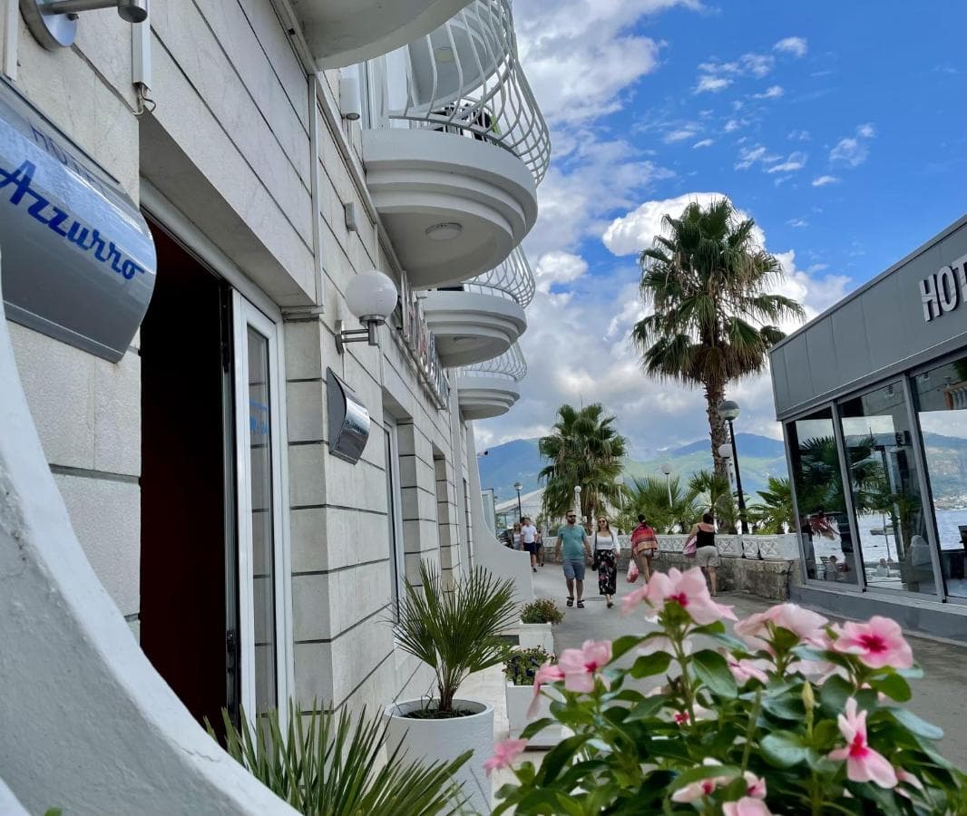 Hotel in Bijela - Photo 2