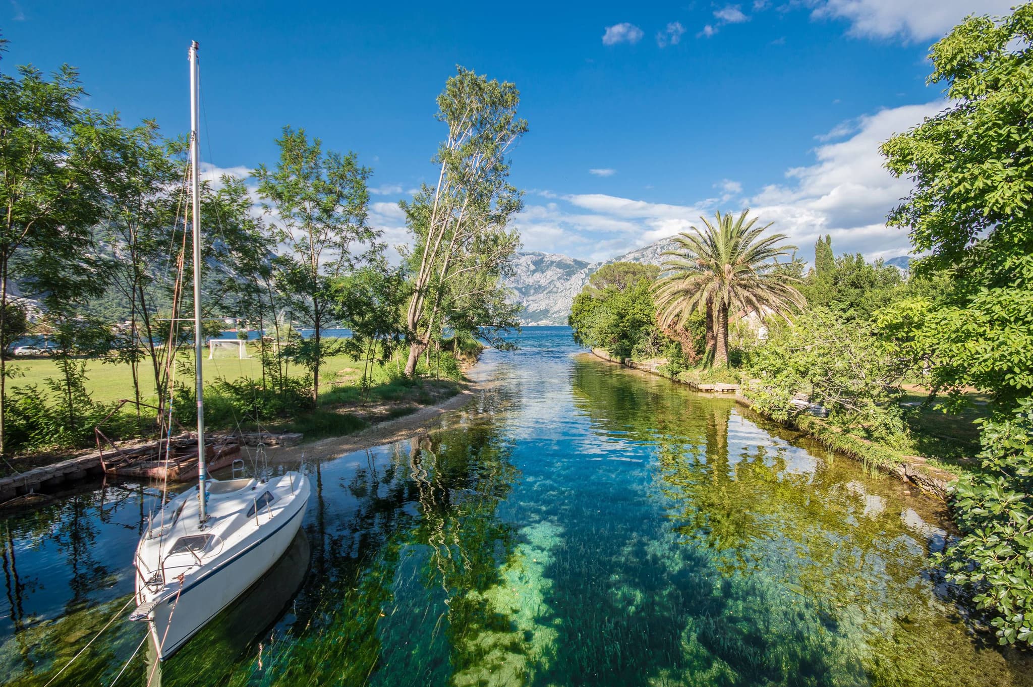Morinj – Küstenstadt in geschützter Natur