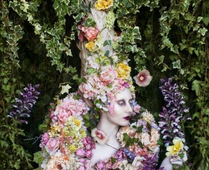 the-secret-locked-in-the-roots-of-a-kingdom-200x133cm